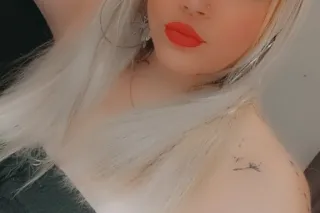 Blondes are the best, cum put me to the test 👅.....NO inccall....... outcall ONLY.......Daily specials, weekend specials, always willing and waiting.....no phone calls plz, will video verify im real ❤️❤️100 Outcall special - Image 5